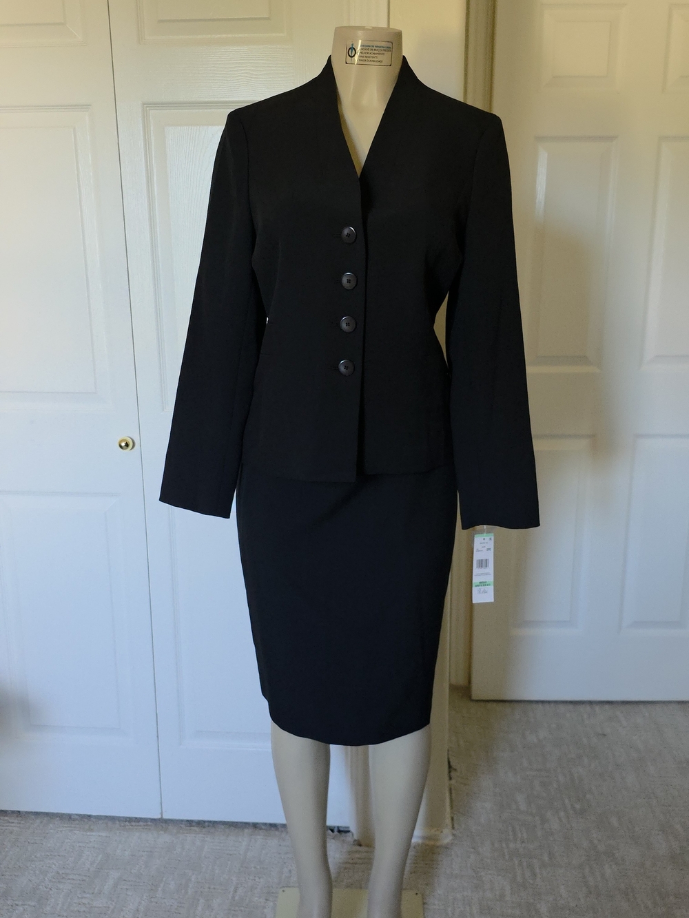 Le Suit Black Women's 2-Piece Skirt Suit